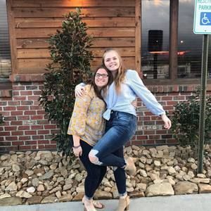 Meet your Posher, Elizabeth